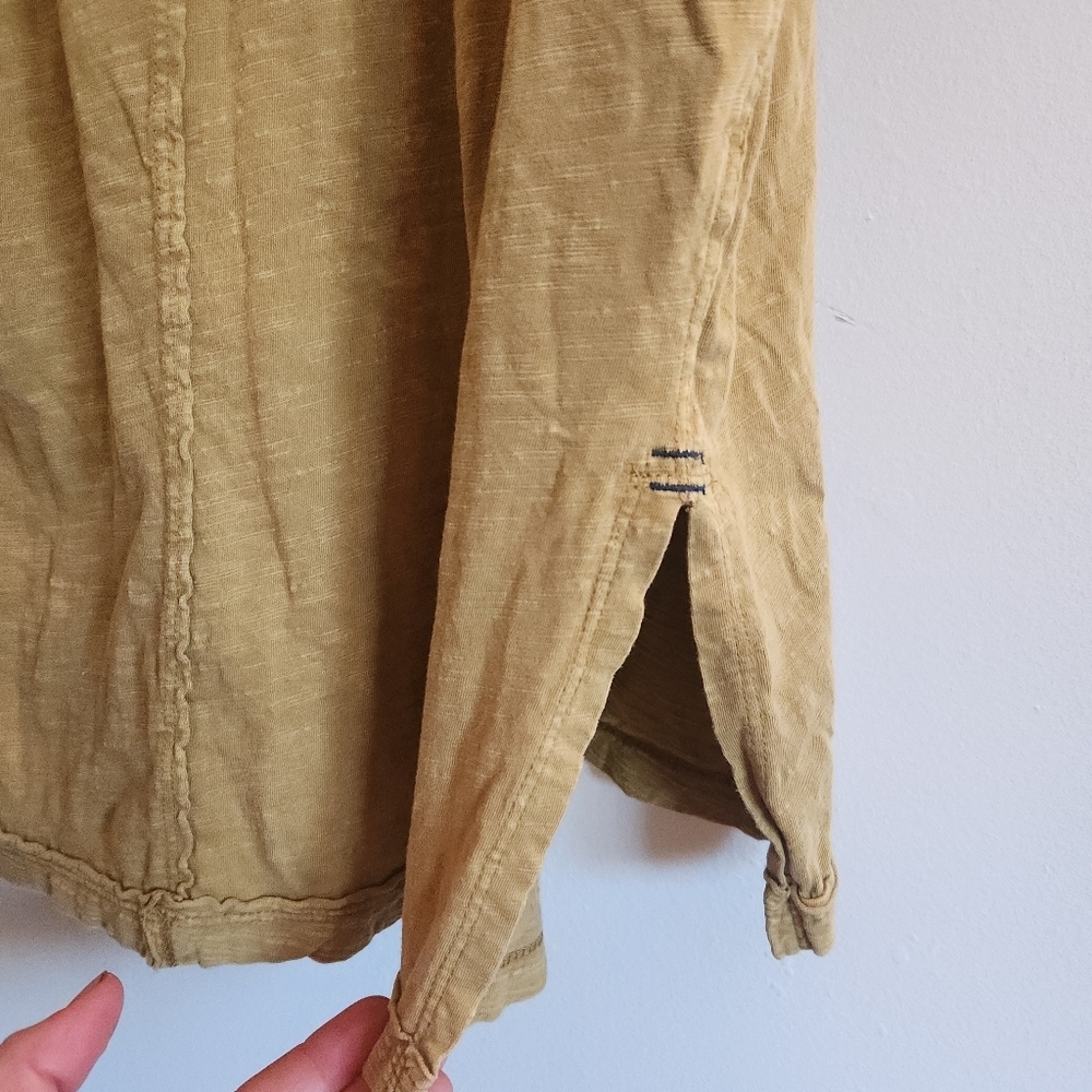 Pilcro Short-Sleeve Tee Raw Hems Mustard Yellow 100% Cotton Crew Neck X Small - Picture 7 of 8